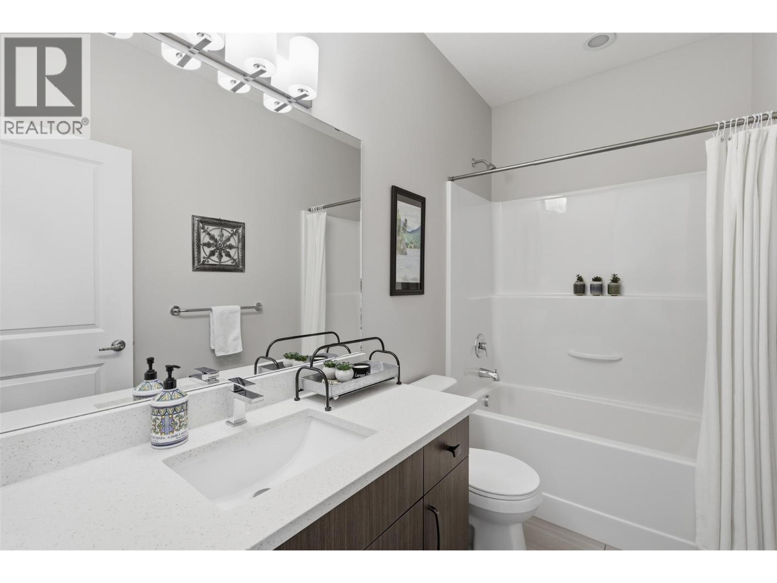 #116 1939 COLDWATER Drive - 24