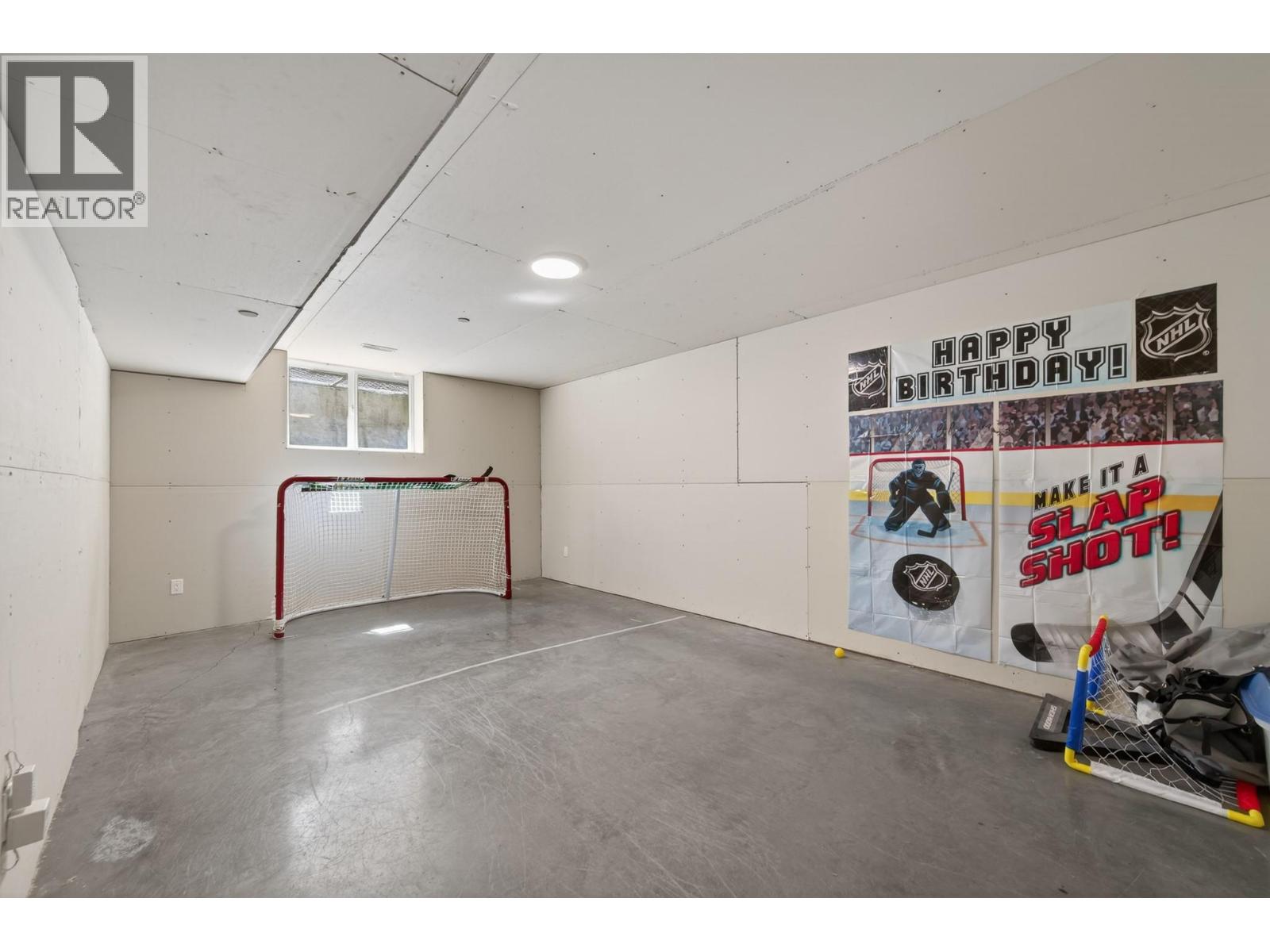 8929 Grizzly Crescent - 26