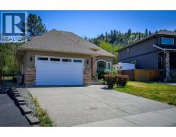 8929 Grizzly Crescent, Kamloops, BC V2C6T9 Photo 34
