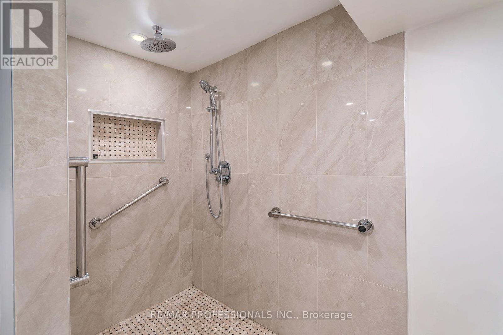 38 BOXWOOD ROAD - 33