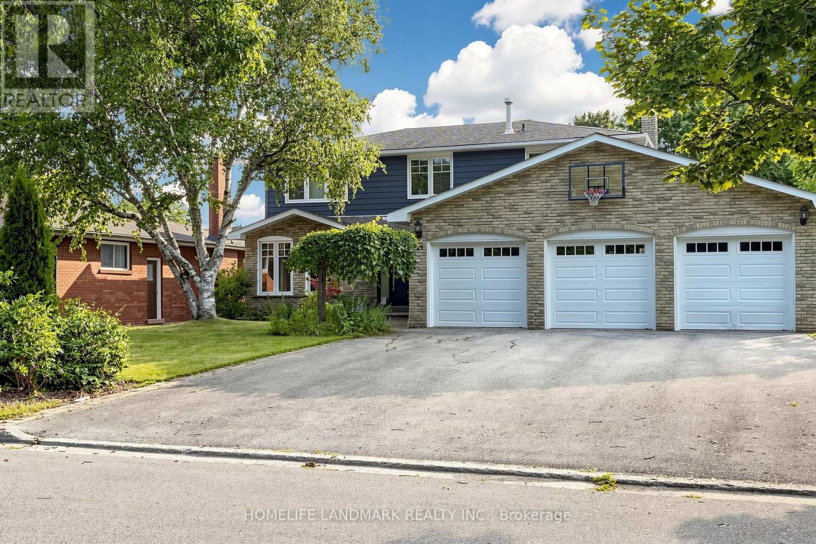 Photo of 224 Valleyview Court