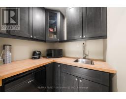 2154 Oneida Crescent, Mississauga, ON L5C1V6 Photo 35