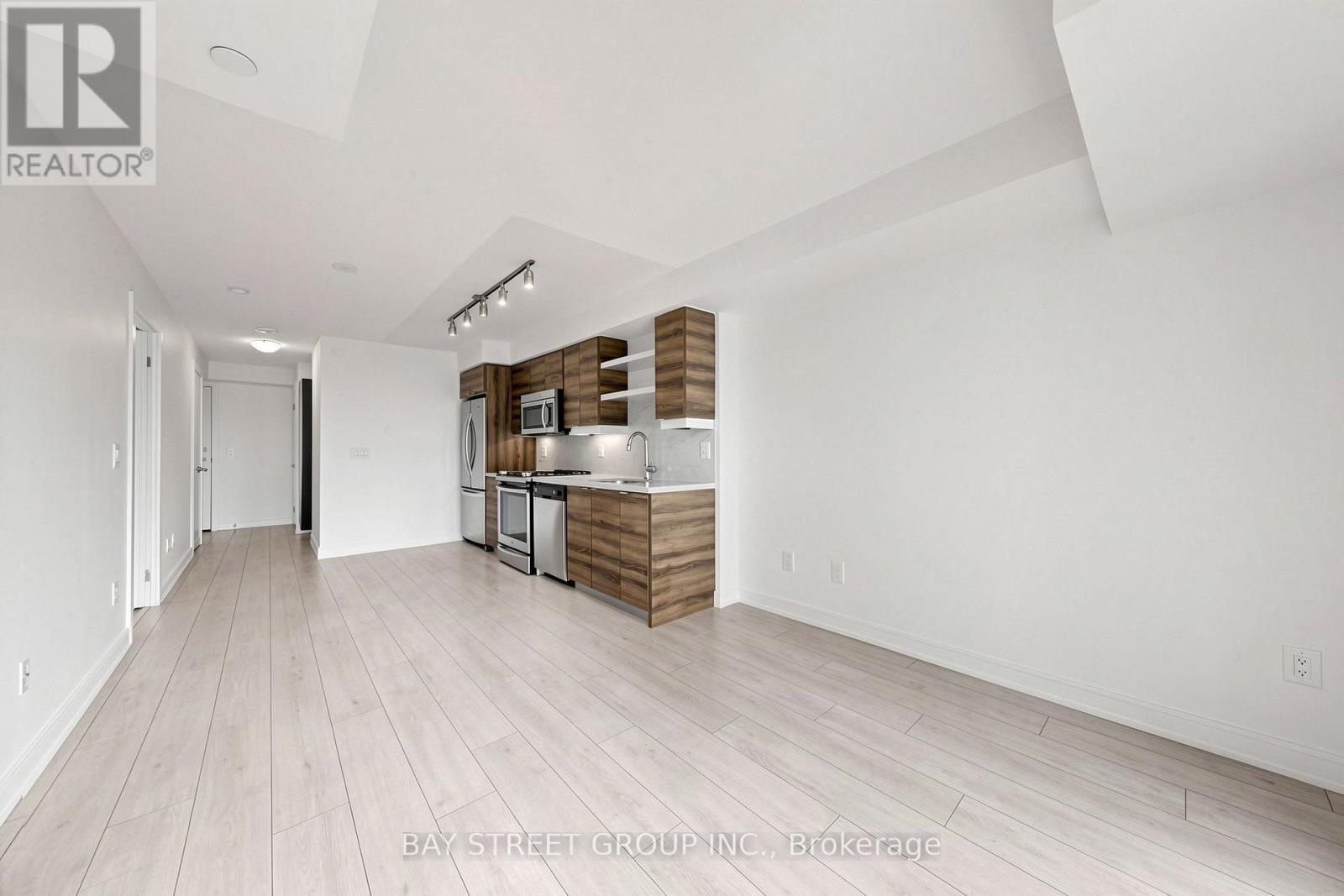 #1118 525 ADELAIDE STREET W - 8
