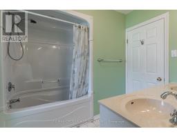 166 Elizabeth Crescent N, Whitby, ON L1N3R7 Photo 23