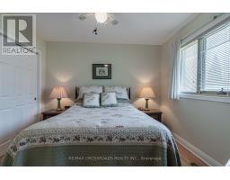 166 Elizabeth Crescent N, Whitby, ON L1N3R7 Photo 25