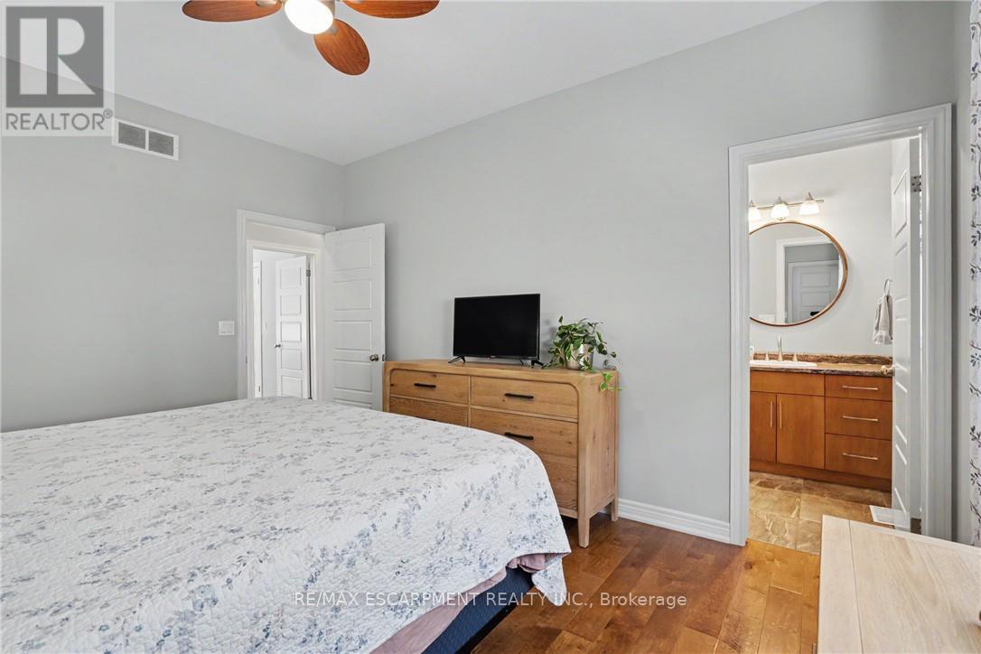 12 SILVERWOOD AVENUE - 10
