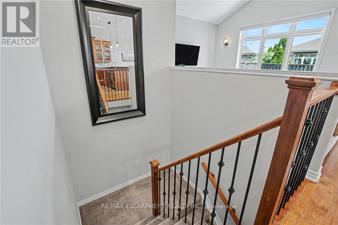 12 SILVERWOOD AVENUE - 23