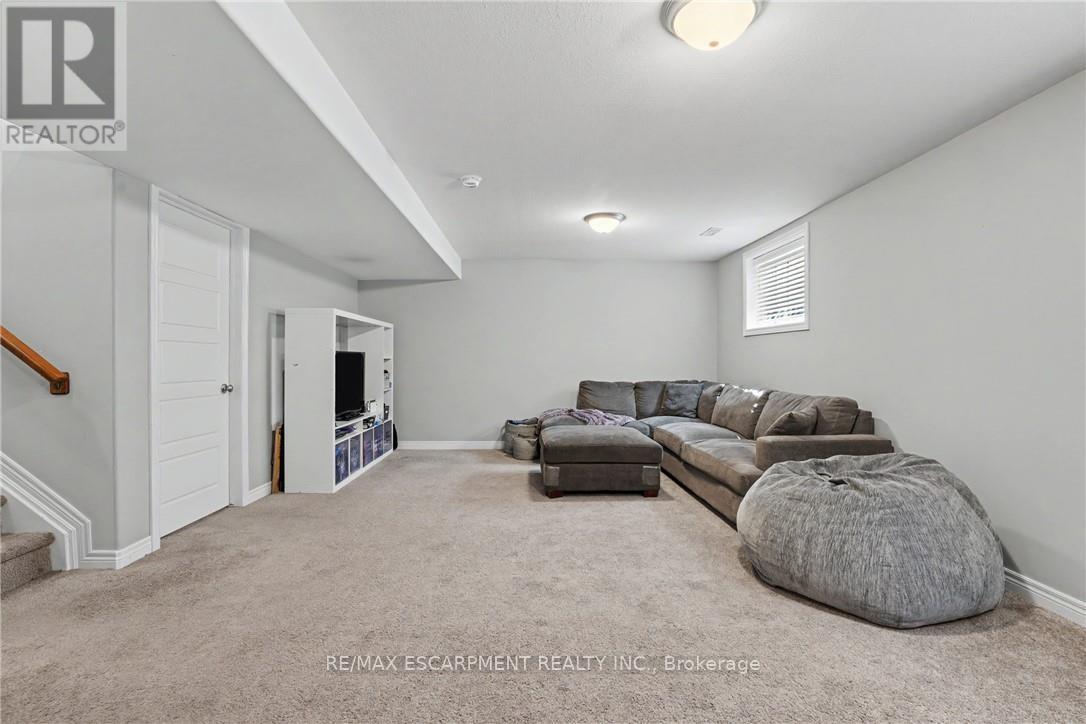 12 SILVERWOOD AVENUE - 24