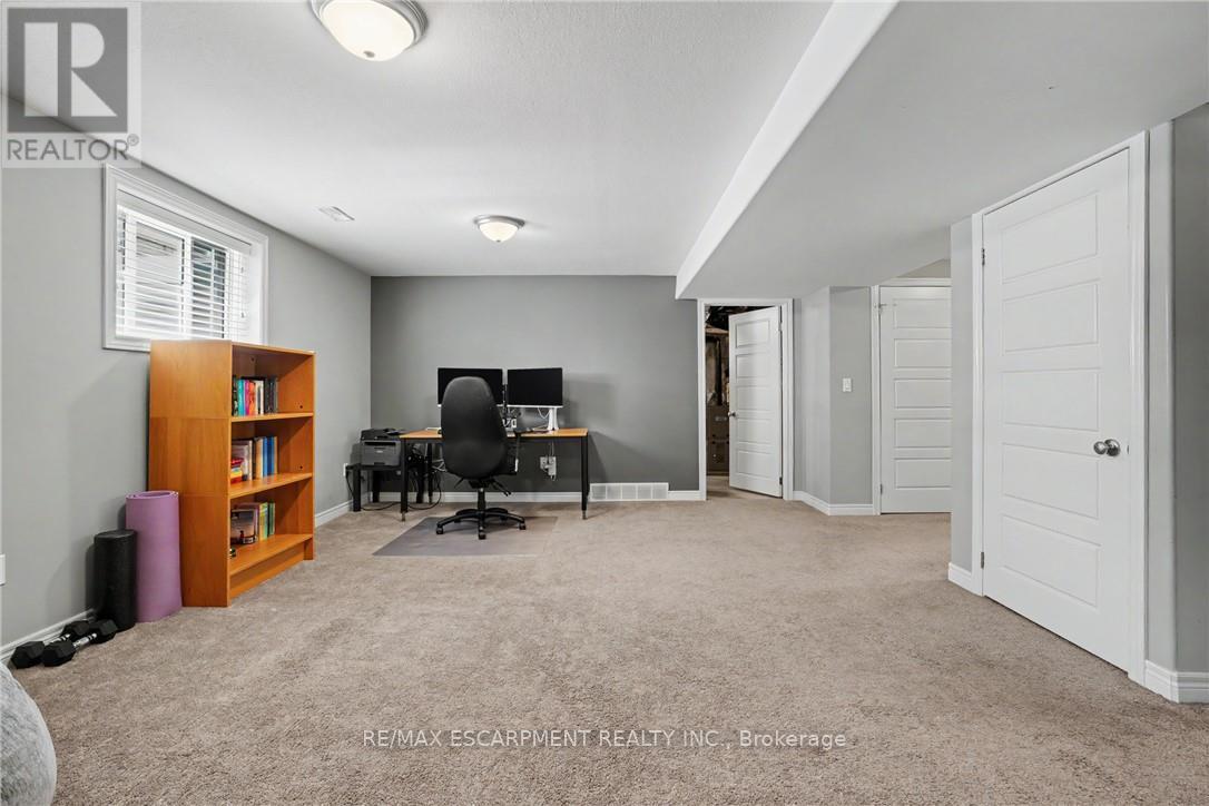 12 SILVERWOOD AVENUE - 26
