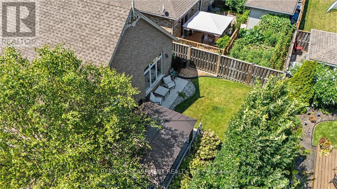 12 SILVERWOOD AVENUE - 44