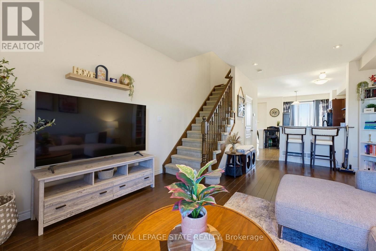 41 EDENROCK DRIVE - 18