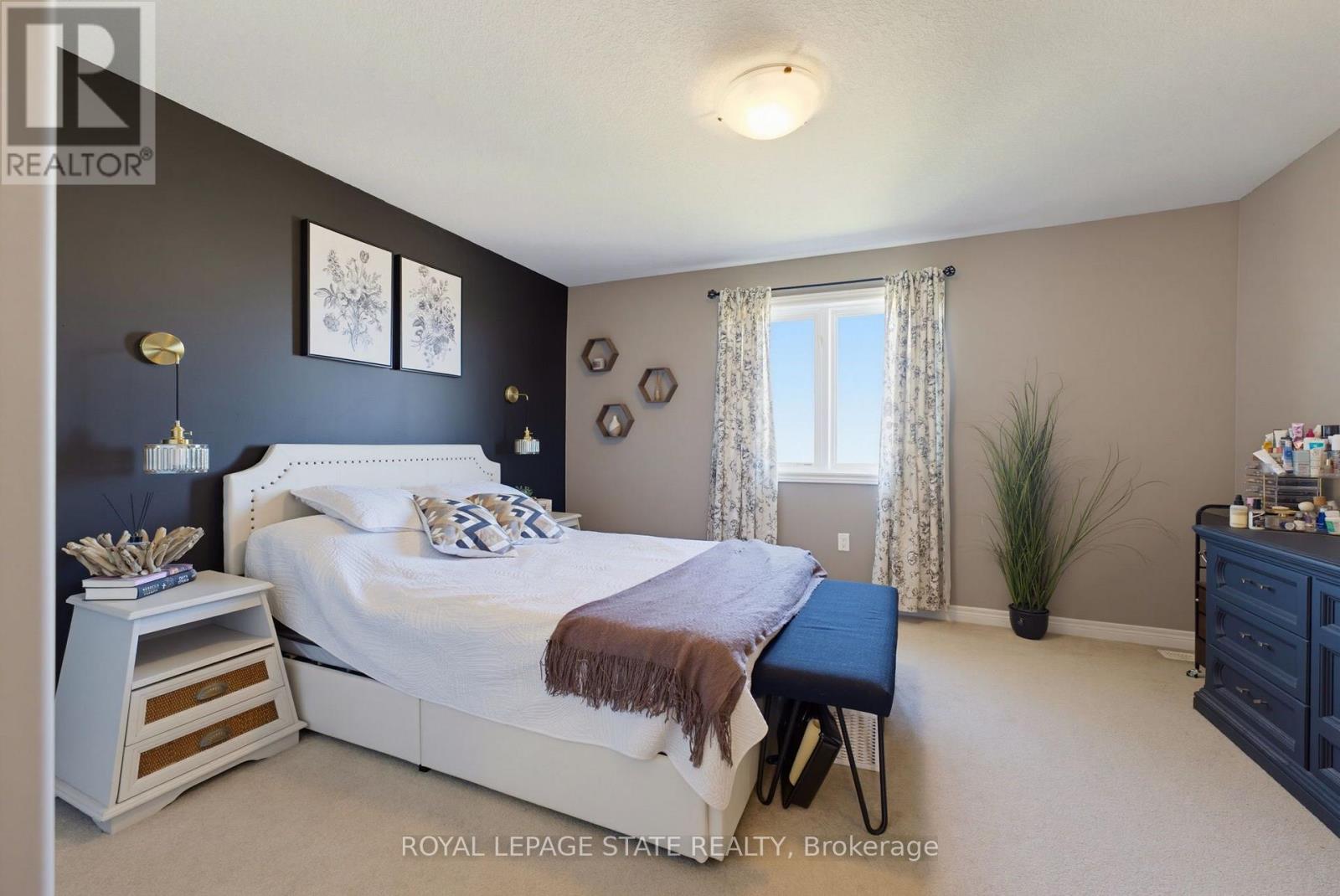 41 EDENROCK DRIVE - 19