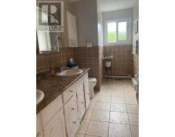Bathroom - 39 Wales Drive, South Stormont, ON K0C1M0 Photo 6