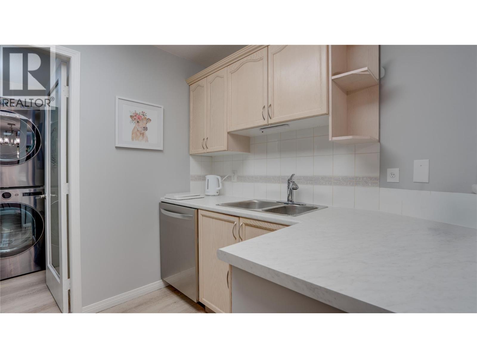 #104 3705 30 Avenue - Image 6