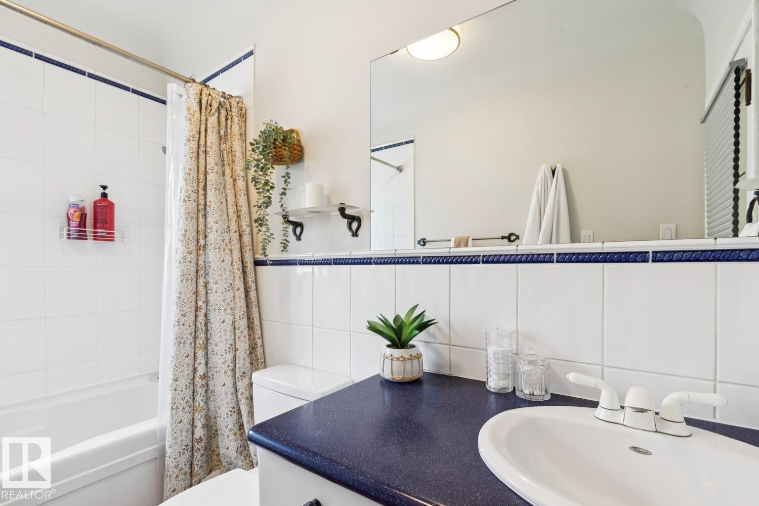 9732 95 ST NW - Image 24