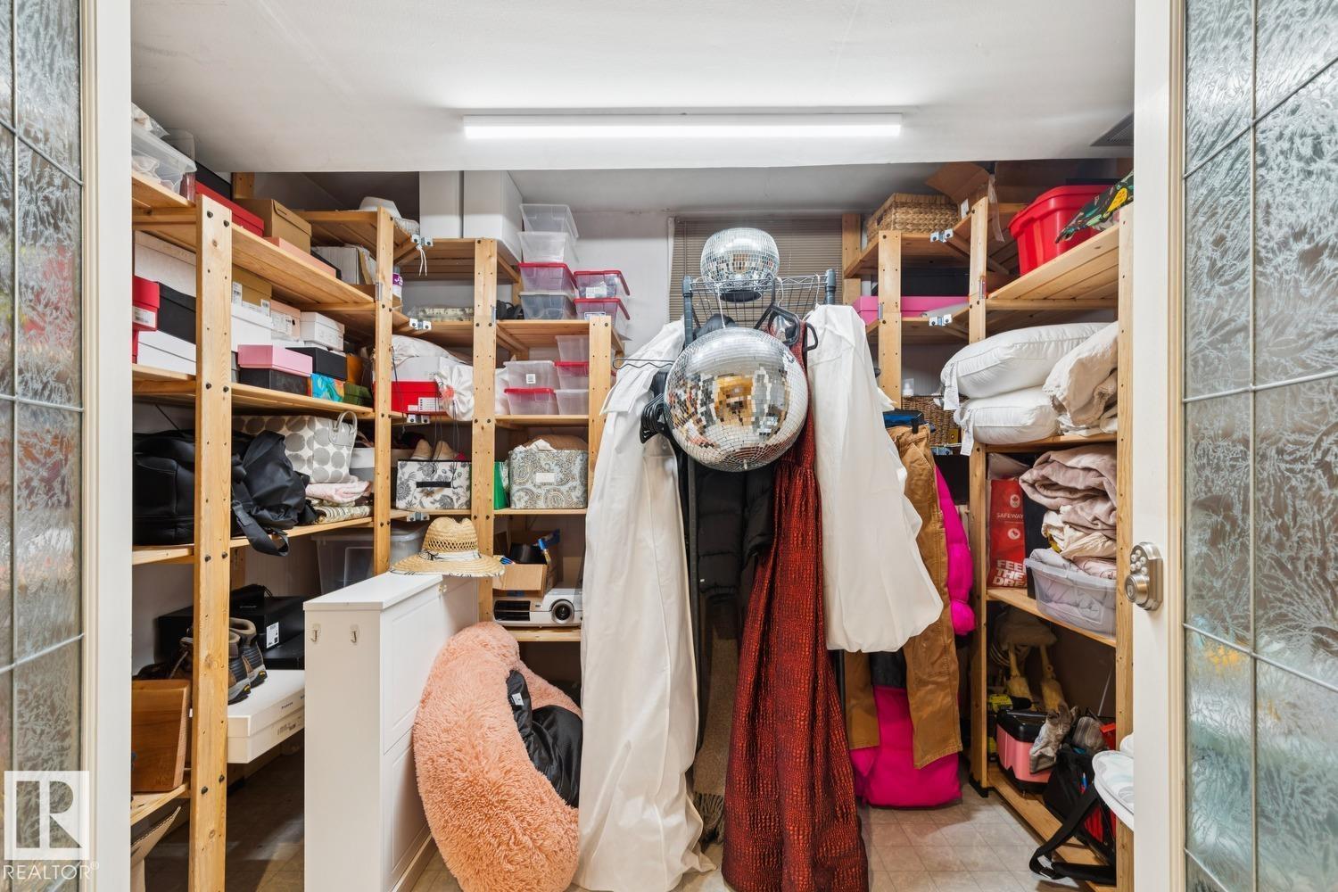 9732 95 ST NW - Image 34