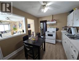 Living room - 304 100 Avenue, Dawson Creek, BC V1G1V5 Photo 8