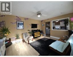 Kitchen - 304 100 Avenue, Dawson Creek, BC V1G1V5 Photo 6