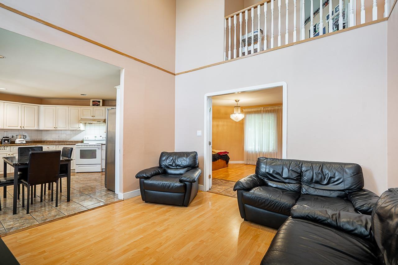 6 Bed, 4 Bath House for Sale in Surrey – 13107 74 AVENUE, Surrey – MLS# R3153854 - Image 8
