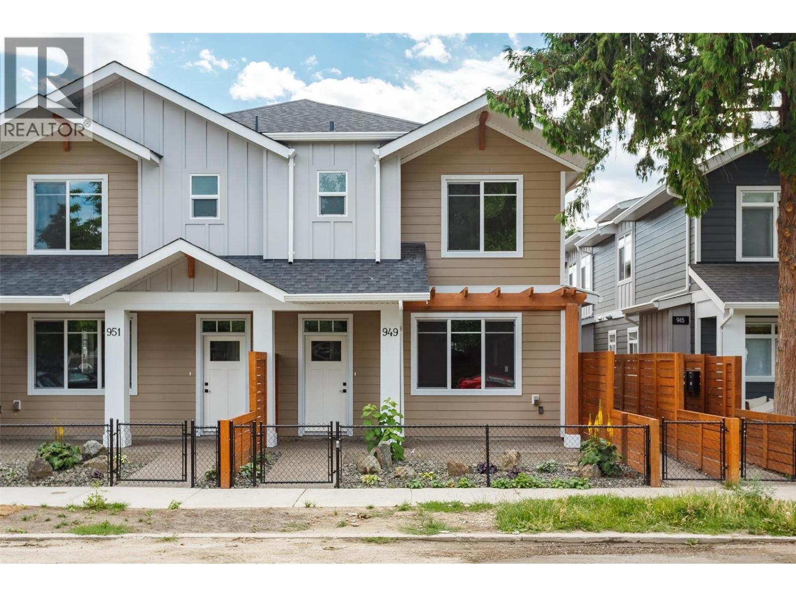 Property for sale at 949 Stockwell Avenue