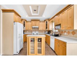 16688 63b Avenue, Surrey, BC V3S0W4 Photo 7