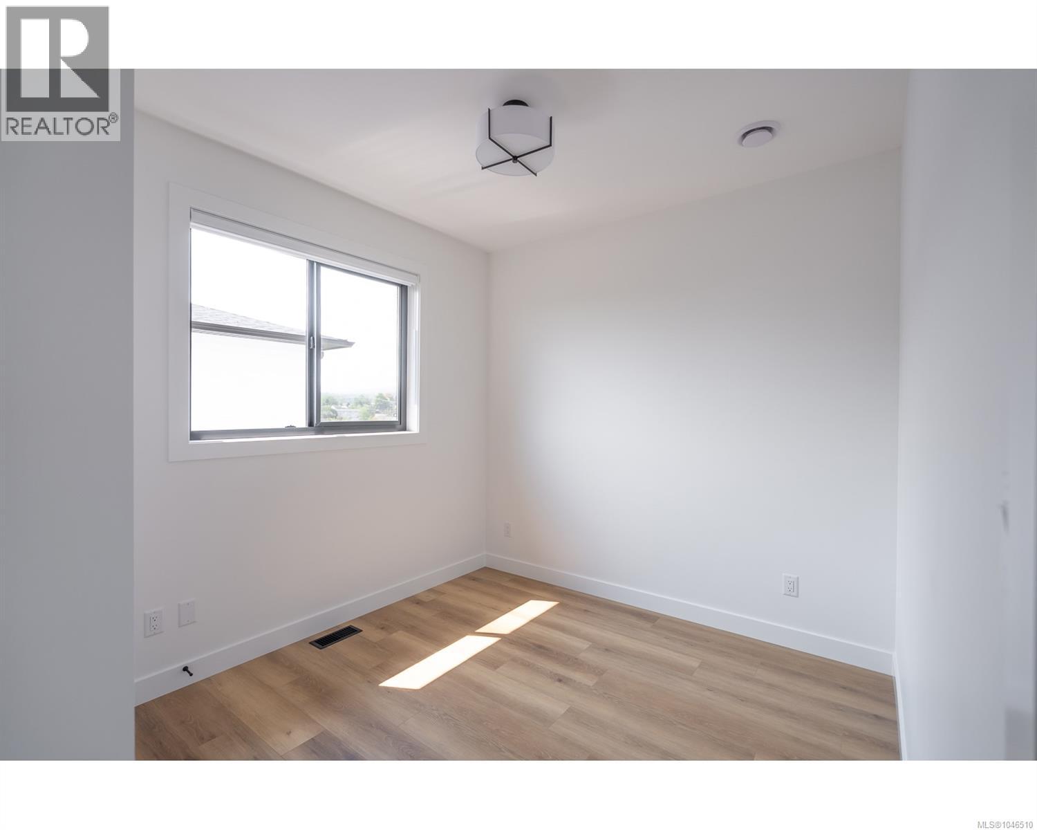 309 Elizabeth St - 29