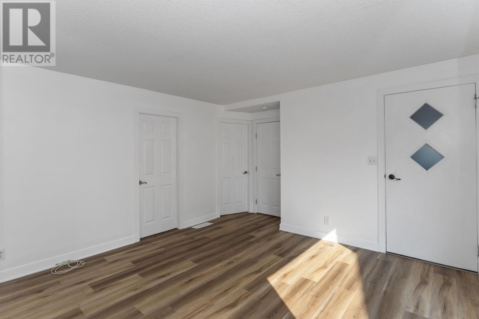 92 Jean ST, Thunder Bay — photo 3