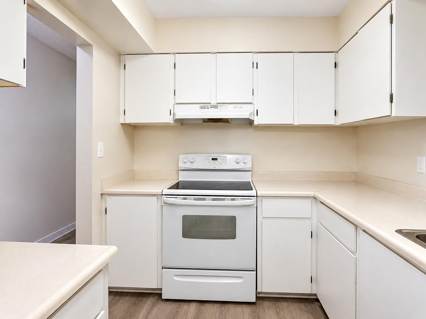 2 Bed, 1 Bath Apartment for Sale in Surrey – 306 10560 154 STREET, Surrey – MLS# R3154236 - Image 5