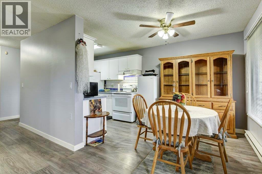 #203C 880 Badke Road - 11