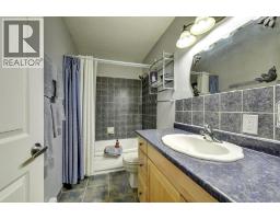 880 Badke Road Unit# 203c, Kelowna, BC V1X5Z6 Photo 12