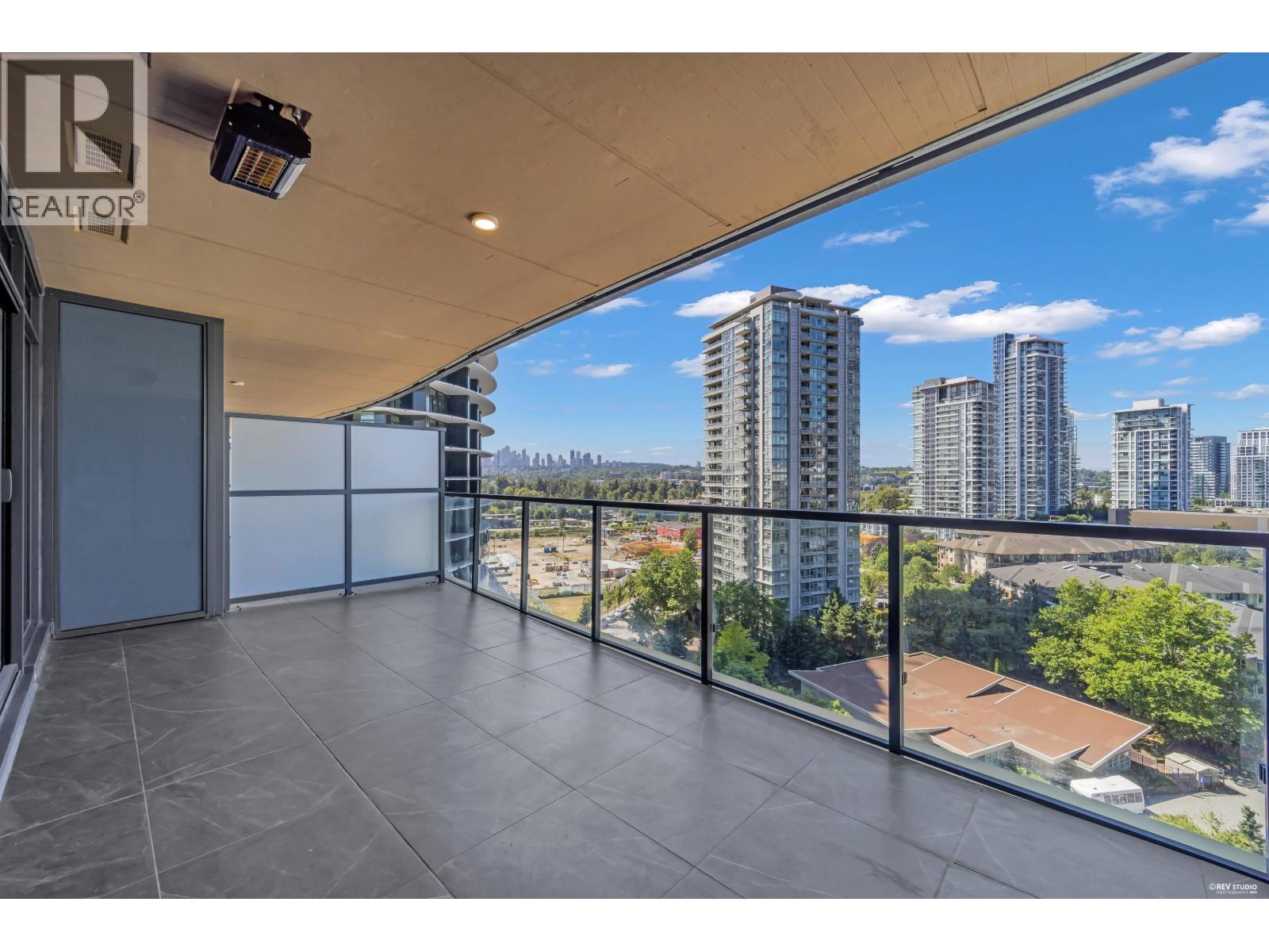 501 4880 LOUGHEED HIGHWAY