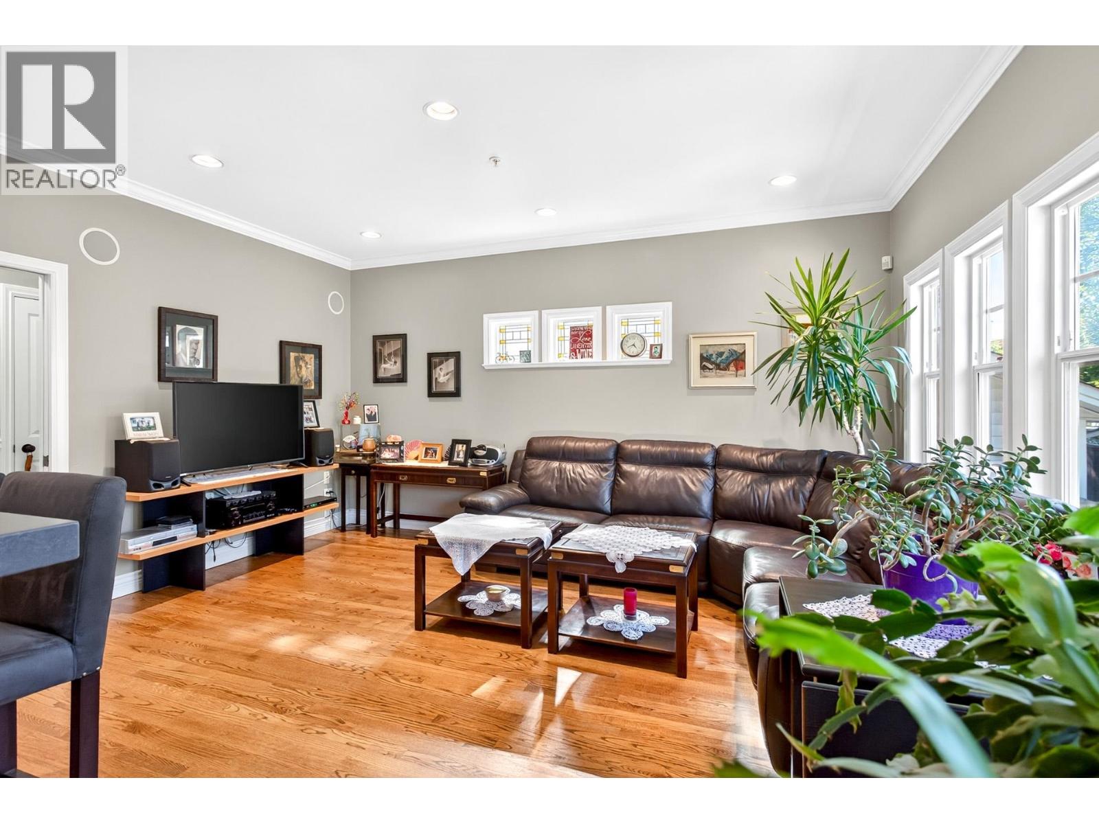 4 Bed, 4 Bath House for Sale in Vancouver – 2985 W 16TH AVENUE, Vancouver – MLS# R3154218 - Image 14