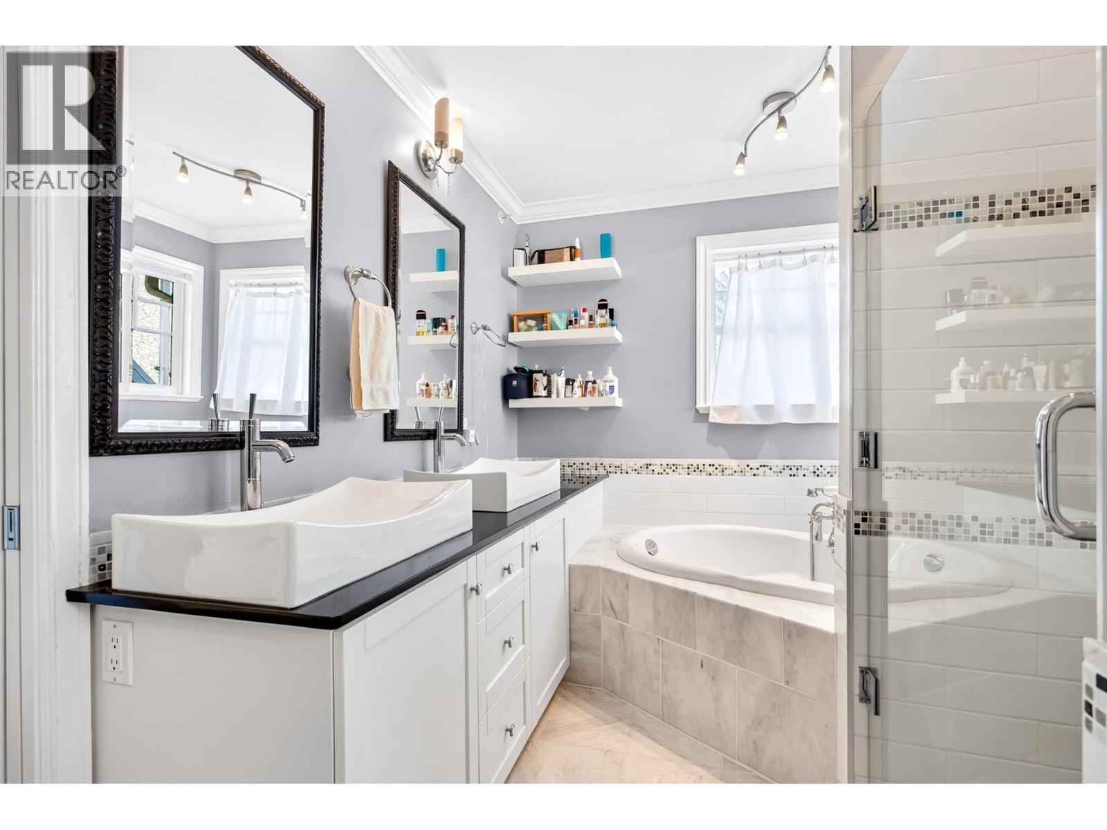 4 Bed, 4 Bath House for Sale in Vancouver – 2985 W 16TH AVENUE, Vancouver – MLS# R3154218 - Image 26
