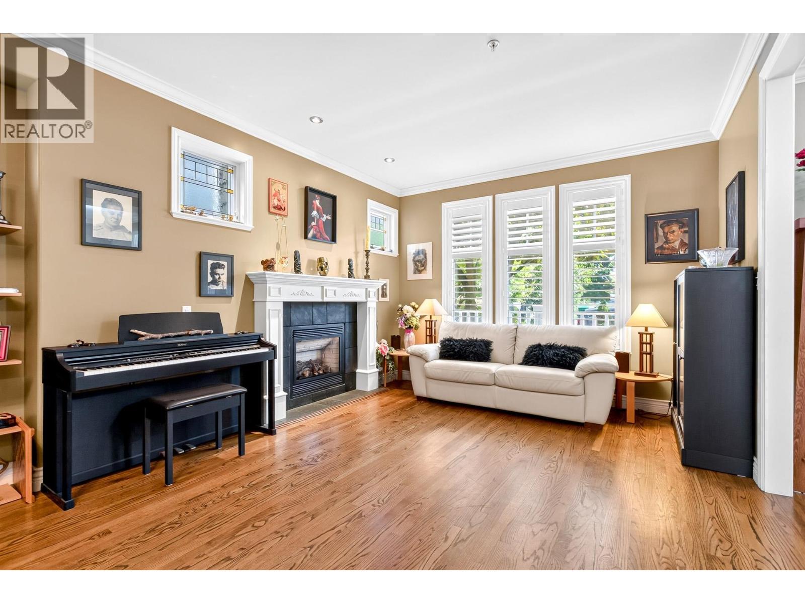 4 Bed, 4 Bath House for Sale in Vancouver – 2985 W 16TH AVENUE, Vancouver – MLS# R3154218 - Image 9