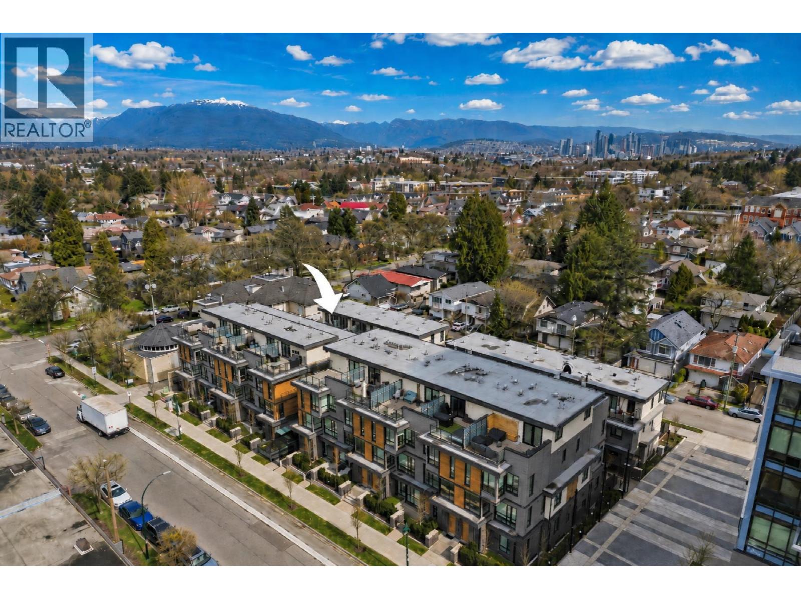 3 Bed, 3 Bath House for Sale in Vancouver – 3930 DUMFRIES STREET, Vancouver – MLS# R3154234