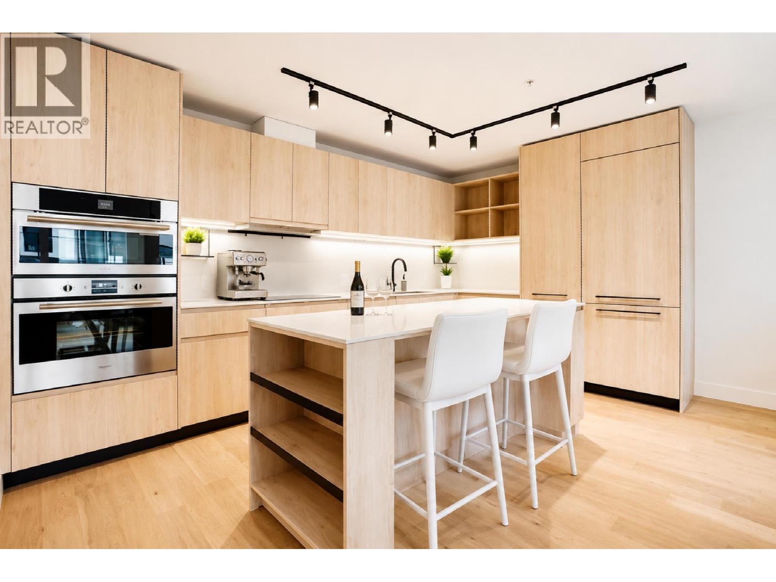 3 Bed, 3 Bath House for Sale in Vancouver – 3930 DUMFRIES STREET, Vancouver – MLS# R3154234 - Image 6