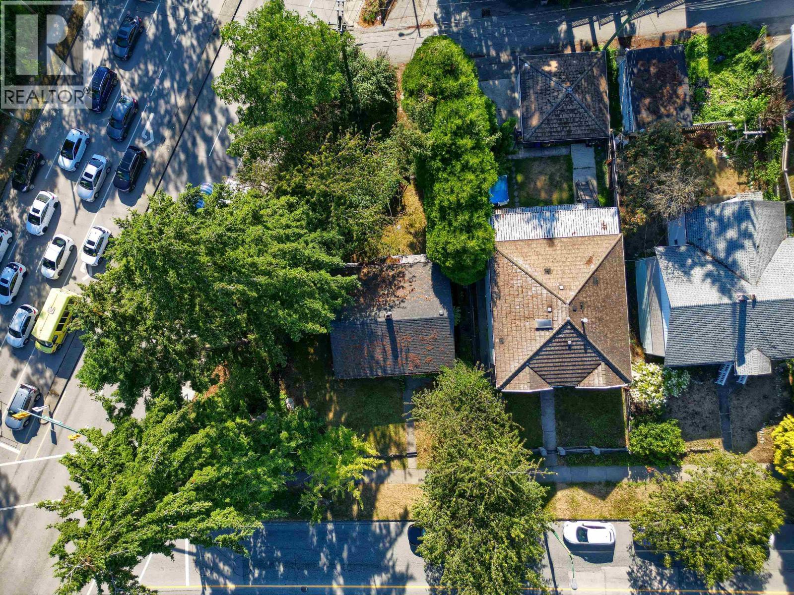 3 Bed, 1 Bath House for Sale in Vancouver – 8287 VICTORIA DRIVE, Vancouver – MLS# R3154251 - Image 12