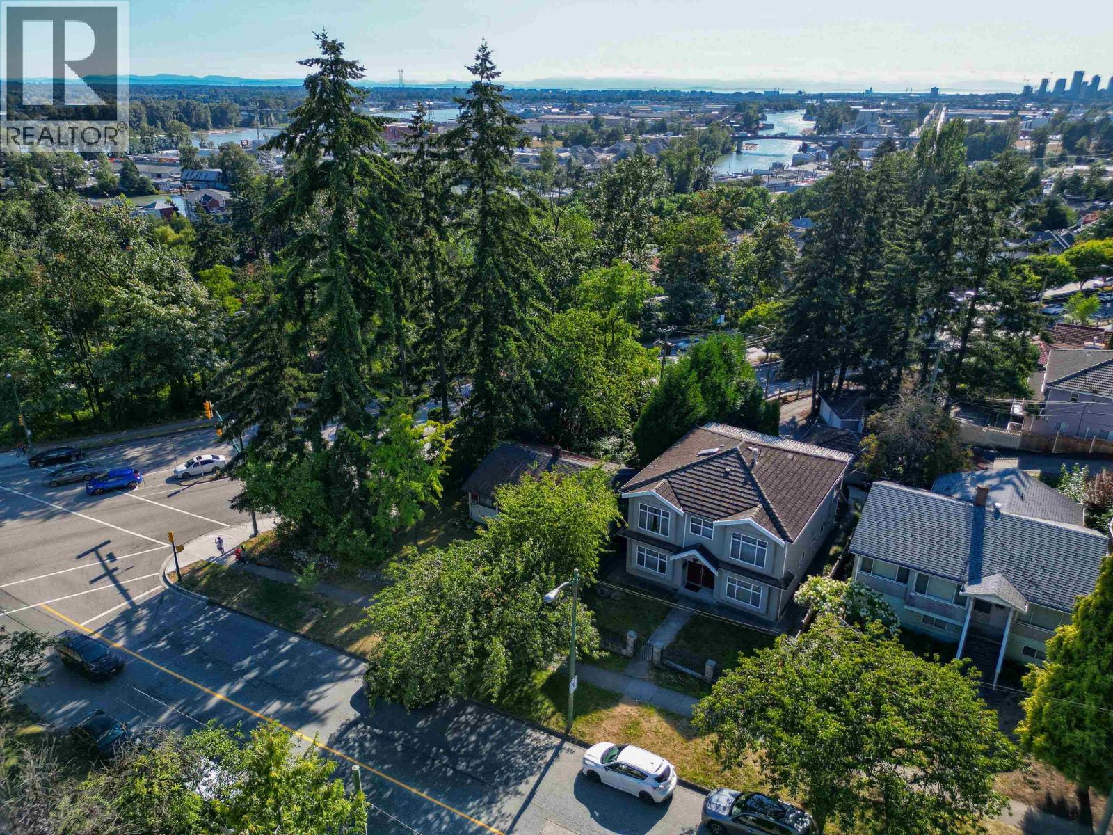 3 Bed, 1 Bath House for Sale in Vancouver – 8287 VICTORIA DRIVE, Vancouver – MLS# R3154251 - Image 8