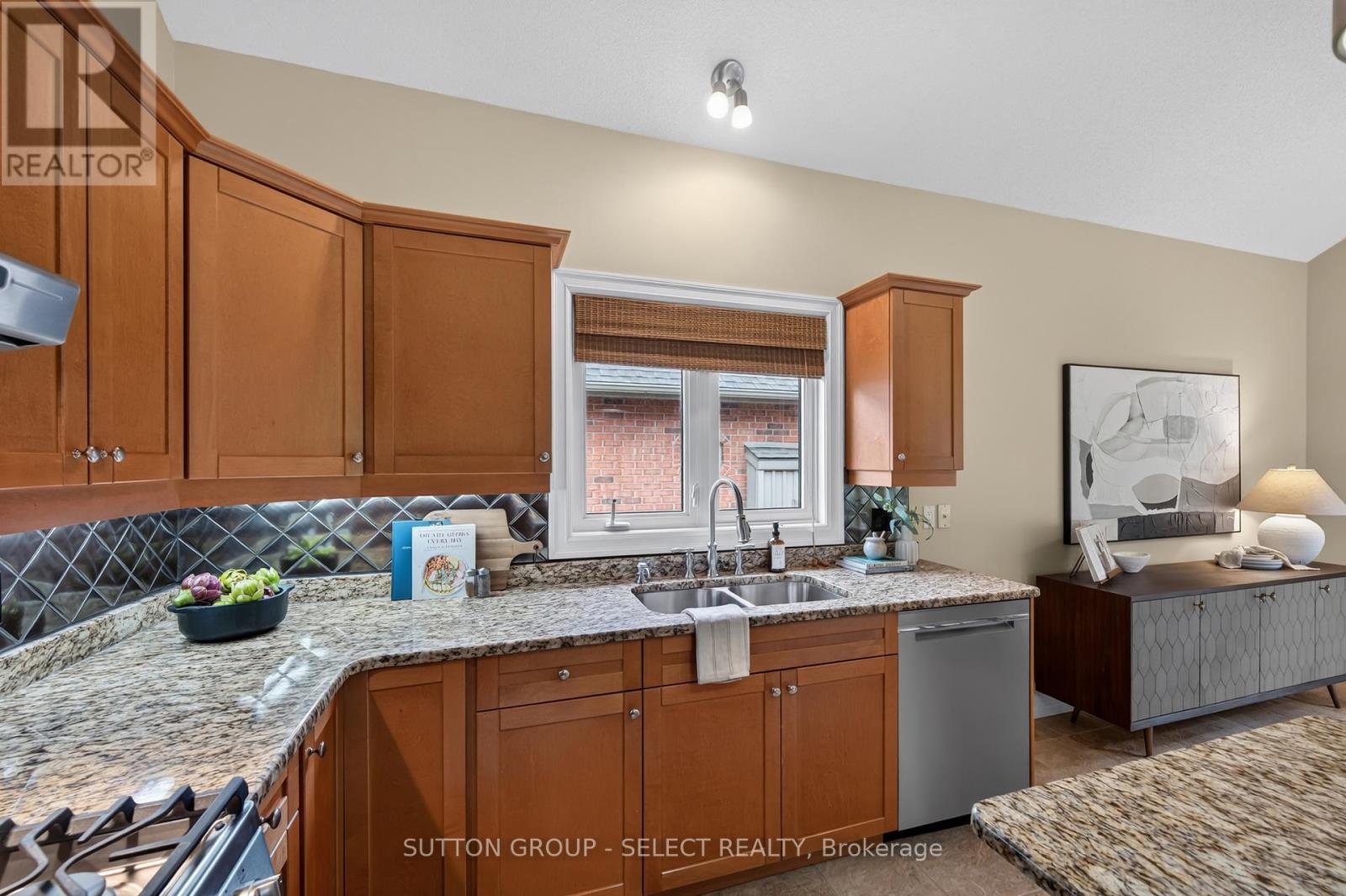 Thumbnail 16