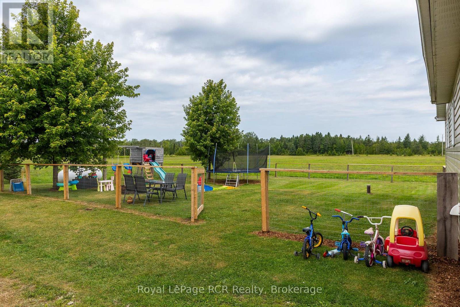 1519 WEST ROAD - Image 29