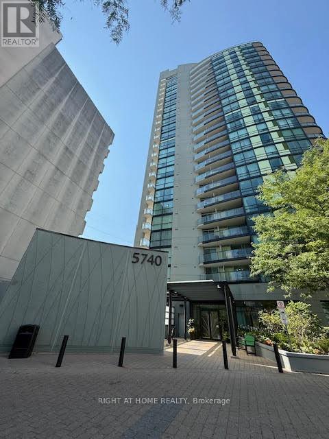 Photo of 5740 Yonge Street