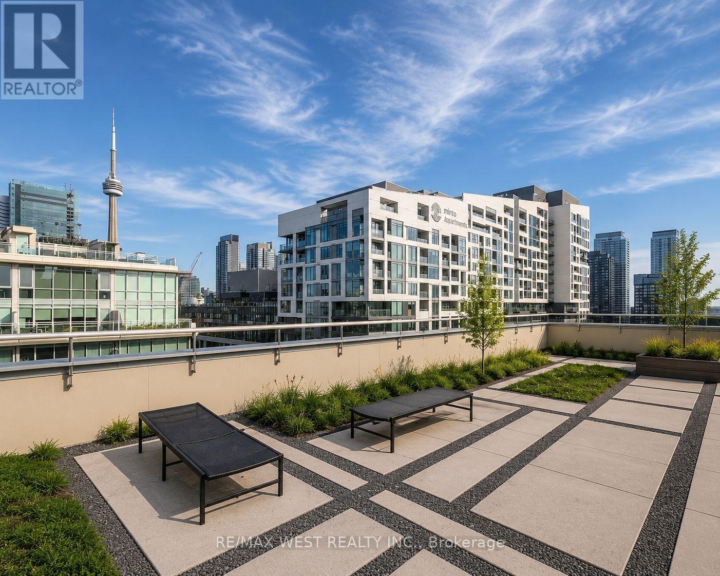 #401 60 BATHURST STREET - 8