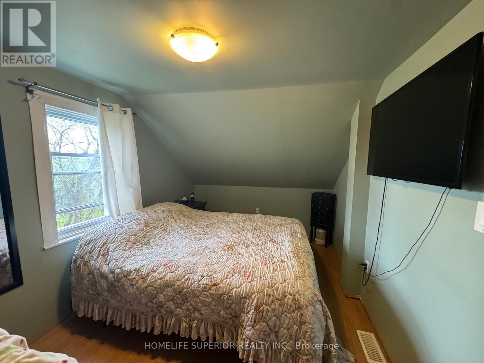 1029 ST. MARKS ROAD - Image 16