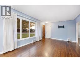 Living room - 3300 Mark Unit# Main, Windsor, ON N9E2X1 Photo 7