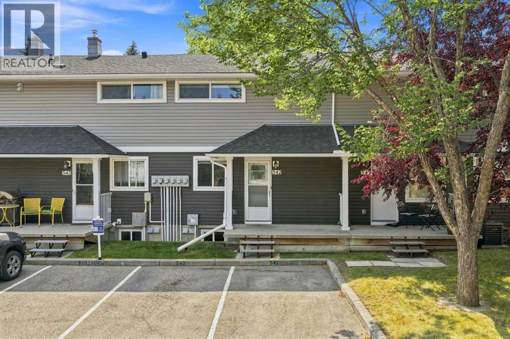 542 Regal Park Northeast - Photo 27