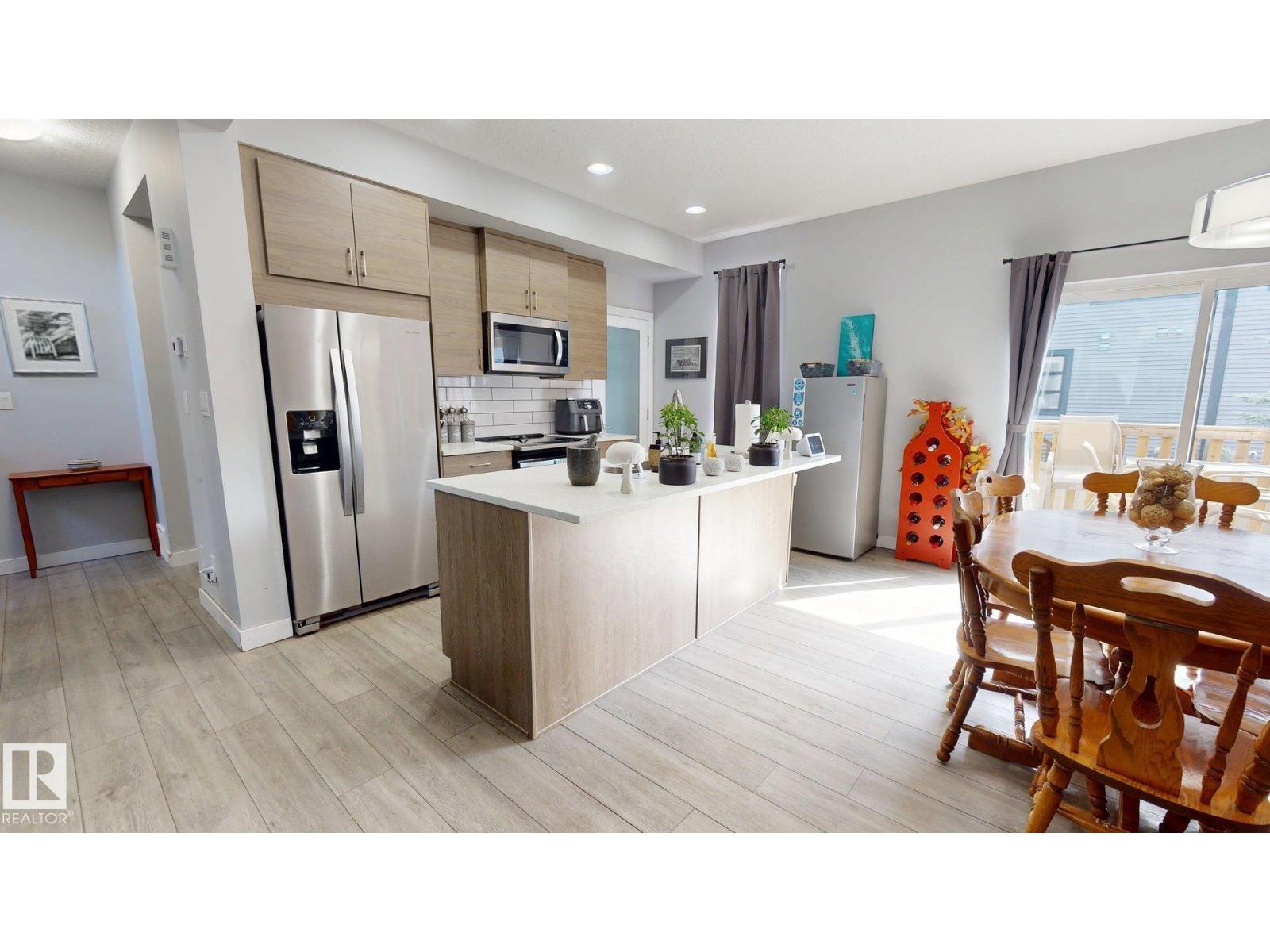 #2 14715 125 ST NW - 5