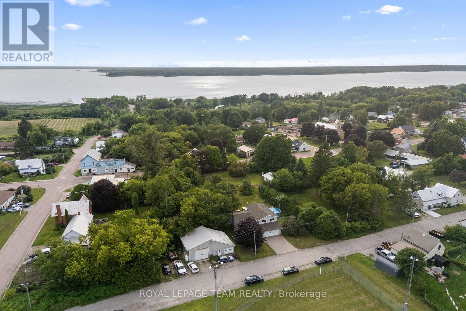1315 JESSIE STREET - 2