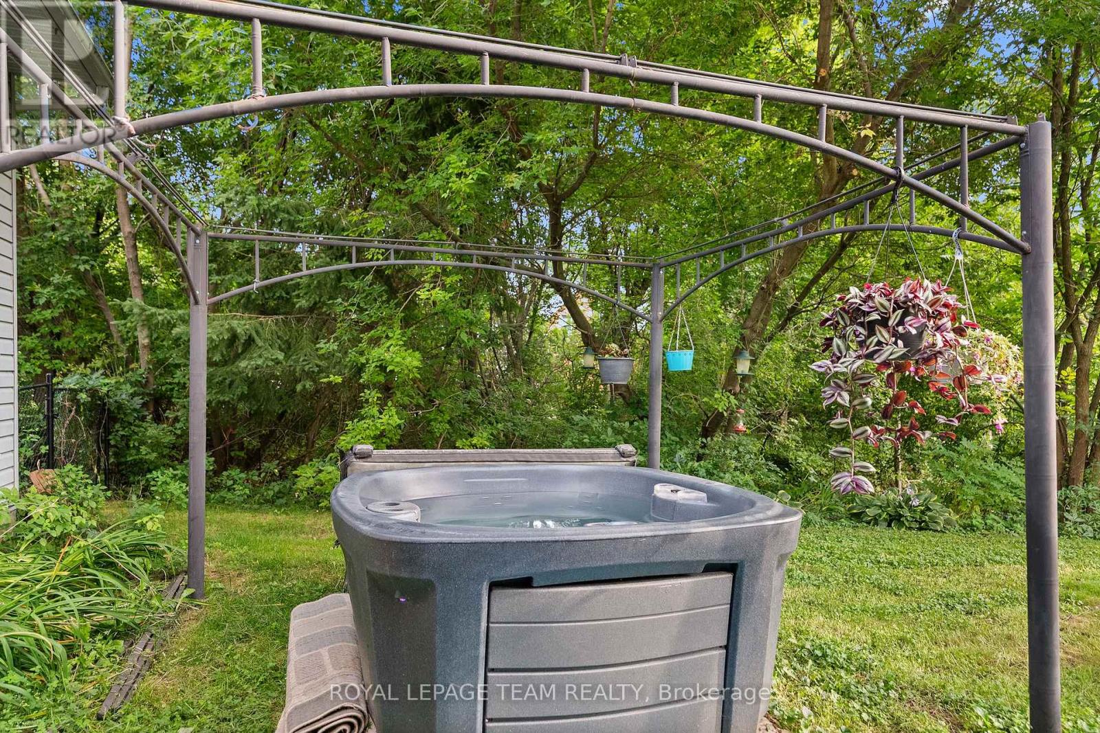 1315 JESSIE STREET - Image 38