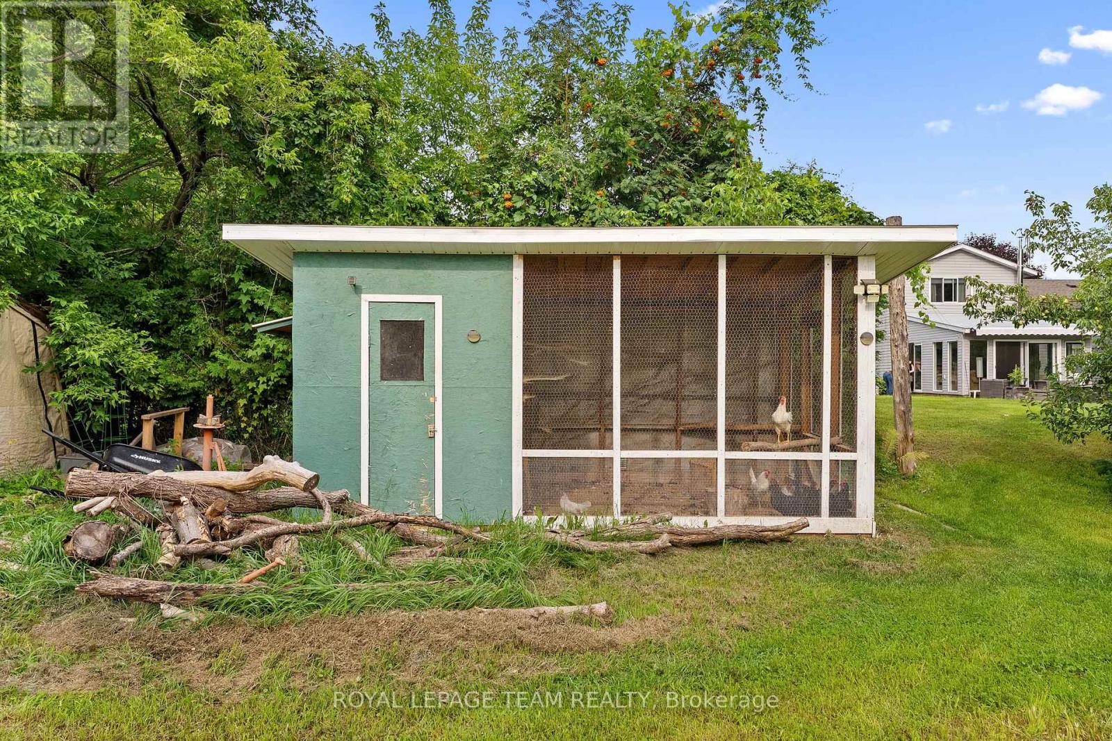 1315 JESSIE STREET - 41