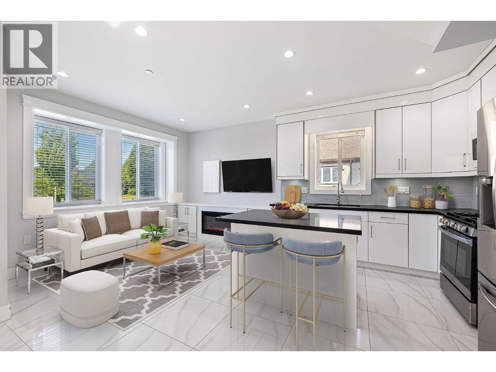 6 Bed, 4 Bath House for Sale in Vancouver – 1 2430 E 41 STREET, Vancouver – MLS# R3153326 - Image 9